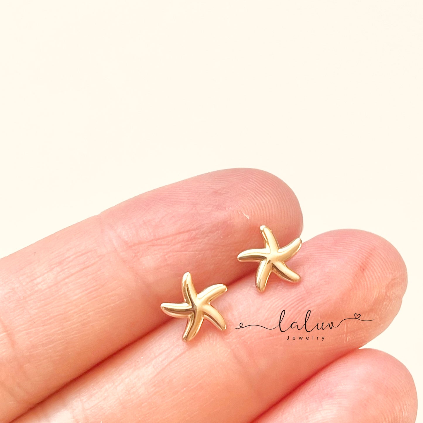 14k Solid Gold Starfish Studs