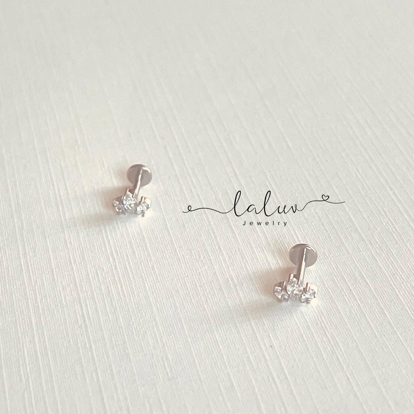 1pc 3 Stone Dainty Marquise Crown Flat Back Earrings